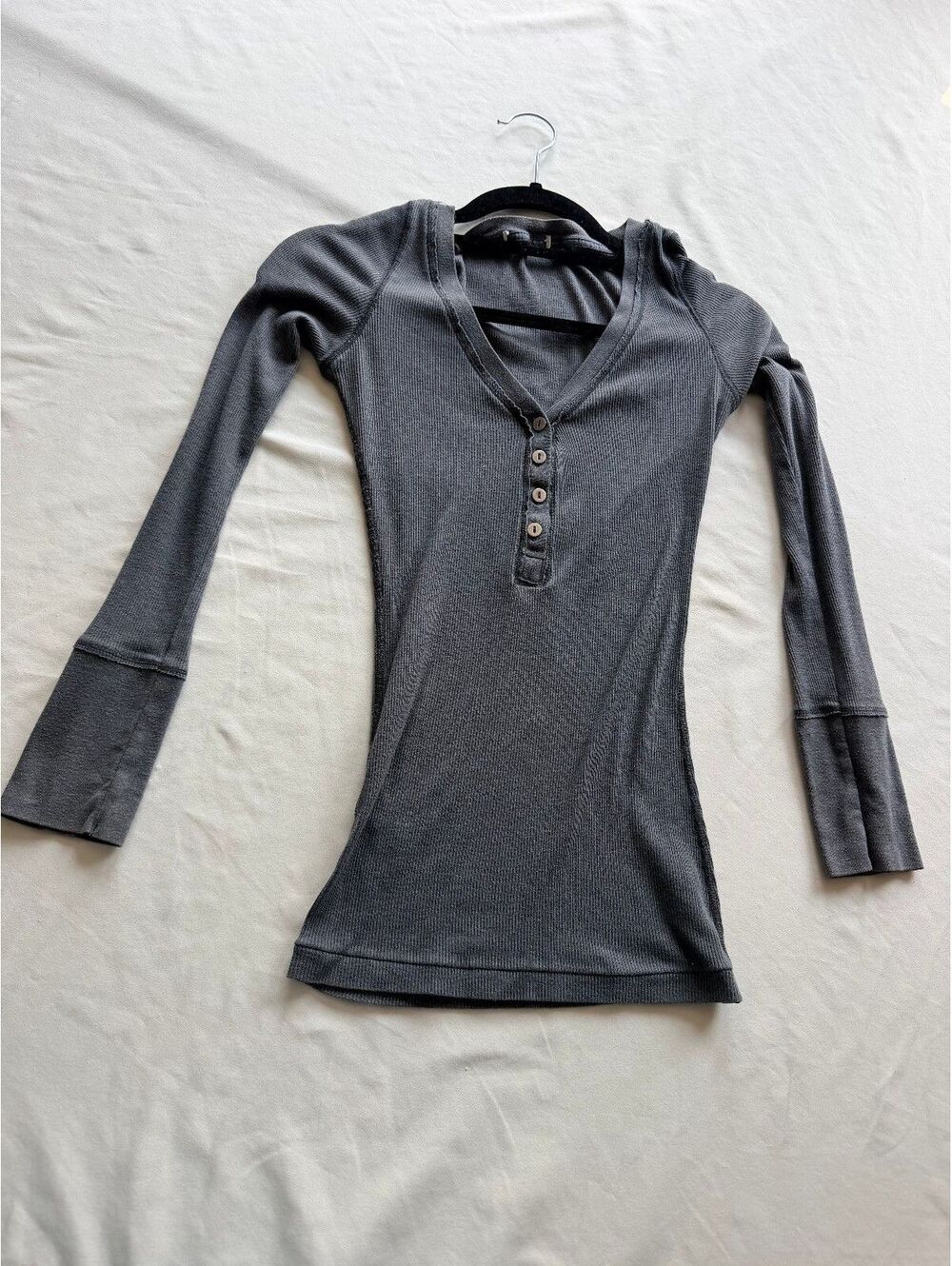 Ribbed Henley Style Long Sleeve Fitted Gray Top Size M